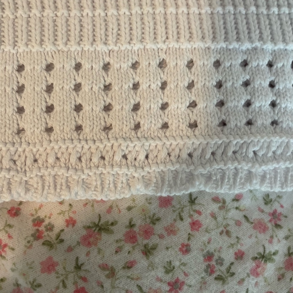 Aerie White Knit Crochet Beach Coverup‎ Shorts size medium - Picture 4 of 4